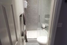 Studio in Liverpool - - The Breckfield - 2 - Wembley 78